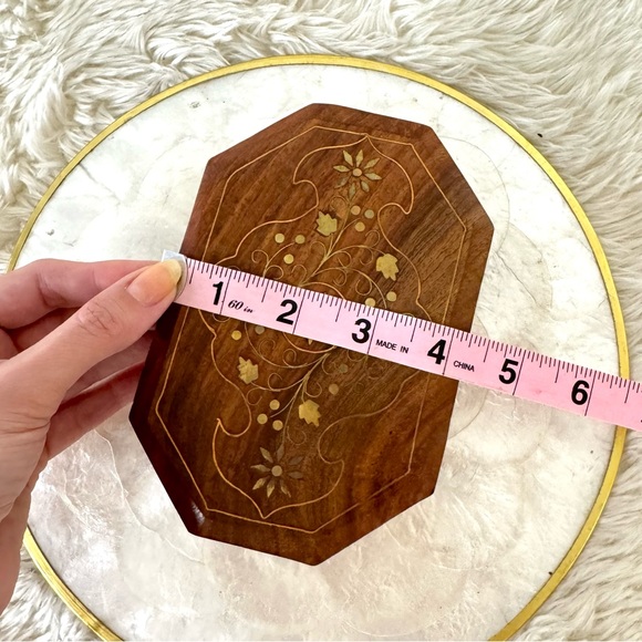 Vintage Wood Trinket Box with Brass Inlay - Picture 12 of 14